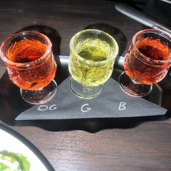 Double Zero Pie & Pub - NEGRONIS Choose three different Negronis - 1.5oz pour each OG, Golden Negroni, Mezcal Negroni, Boulevardier $18.00 - Pizza Near Me - Las Vegas, Nevada