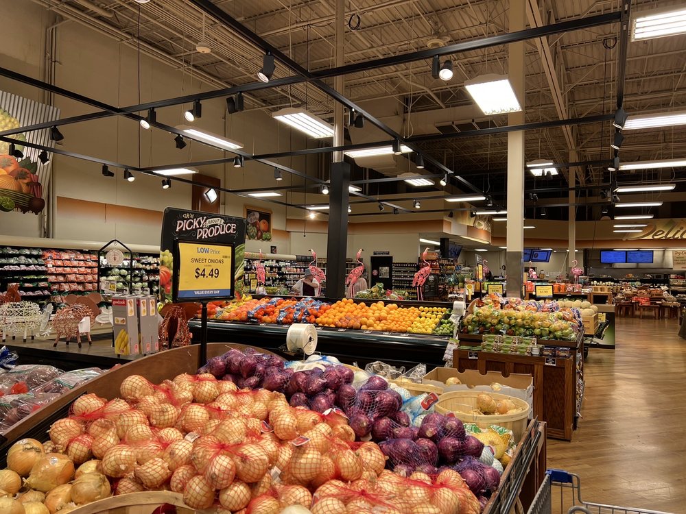 FOOD CITY Updated October 2024 18 Photos 6043 Relocation Way