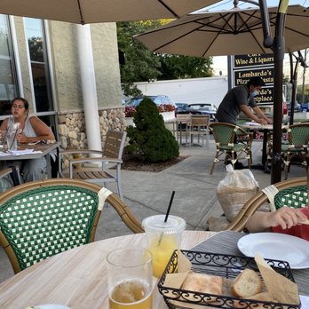 Lombardo's - Outdoor patio seating - Italian Near Me - White Plains, New York