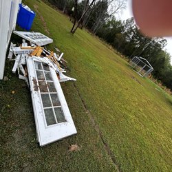 J & J Williams Carpentry and Handyman Services - Debris pile