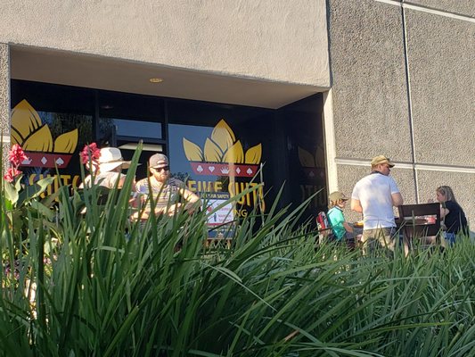 Five Suits Brewing by null