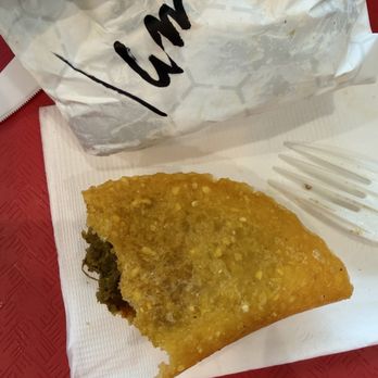 Bongos - Beef 2 Hand Pies - Caribbean Near Me - Poulsbo, Washington Bongos - Beef 2 Hand Pies - Caribbean Near Me - Poulsbo, Washington