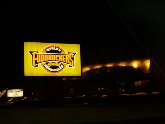 Fuddruckers by null