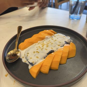 Kinaree Eatery - Mango sticky rice - Breakfast & Brunch Near Me - Irvine, California