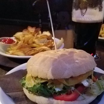Highlander - "Scottish" burger and wedges - Bars Near Me - Rome, RM Highlander - "Scottish" burger and wedges - Bars Near Me - Rome, RM