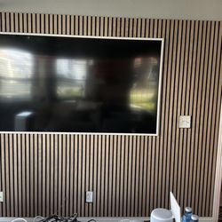 AV General Group - Tv mounted