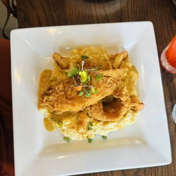 Local Tap & Table - Catfish& shrimp with grits - Cajun/Creole Near Me - Dallas, Texas Local Tap & Table - Catfish& shrimp with grits - Cajun/Creole Near Me - Dallas, Texas