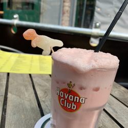 Three Sixty - Alkoholfreier Cocktail mit Erdbeeren