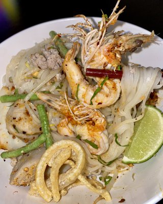 HOT GRAINZ - Thai Street Food by null