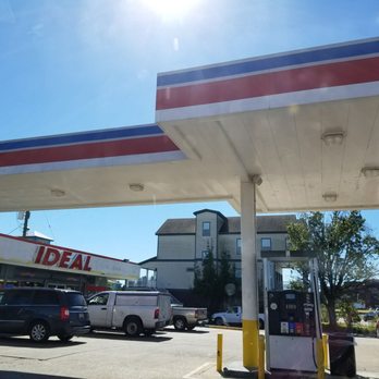 Ideal Discount 4 - a gas station with cars parked in the lot - Gas Stations Near Me - New Orleans, Louisiana Ideal Discount 4 - a gas station with cars parked in the lot - Gas Stations Near Me - New Orleans, Louisiana
