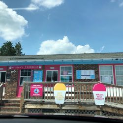 Pelican's Sno-Balls - Ordering Windows