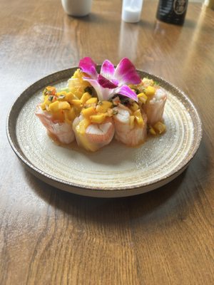 Hiromi sushi by null