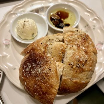 Host Romeo - Bread Service - American Near Me - Romeo, Michigan Host Romeo - Bread Service - American Near Me - Romeo, Michigan