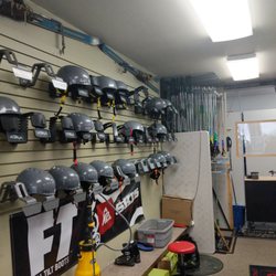 McU Sports - Snowboard rentals and gear