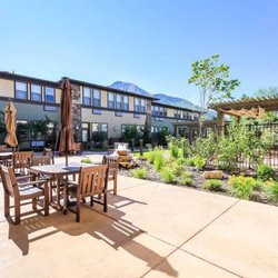Spring Gardens Senior Living Holladay