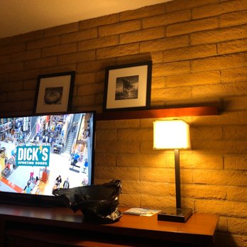 Courtyard by Marriott Page at Lake Powell - Brick accent wall - Hotels Near Me - Page, Arizona