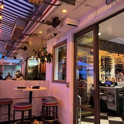 Salito's Crab House & Prime Rib - Restaurant looks like
