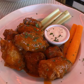 Saints and Scholars - Buffalo wings - Bars Near Me - Yonkers, New York
