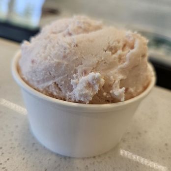 Stella’s Ice Cream - Strawberry ice cream - Ice Cream & Frozen Yogurt Near Me - Meridian, Idaho Stella’s Ice Cream - Strawberry ice cream - Ice Cream & Frozen Yogurt Near Me - Meridian, Idaho