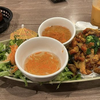 Bone & Broth - #46 Grilled meat (Chicken) & Vermicelli - Vietnamese Near Me - Ontario, California