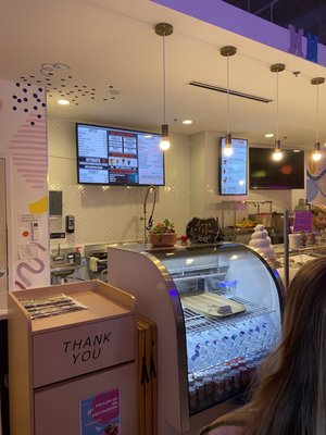 MN Nice Cream by null