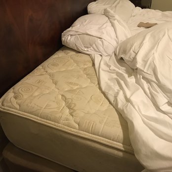 Olde Town Inn - Dirty mattress with no bed bug protectors - Hotels Near Me - New Orleans, Louisiana Olde Town Inn - Dirty mattress with no bed bug protectors - Hotels Near Me - New Orleans, Louisiana