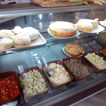 Lartesana - Tienen tapas y la tortilla, pintaza - Beer Bar Near Me - Seville, SE
