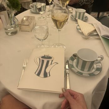 Claridge's - Afternoon Tea - Hotels Near Me - London, XGL