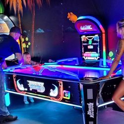 Daytona Glow Golf