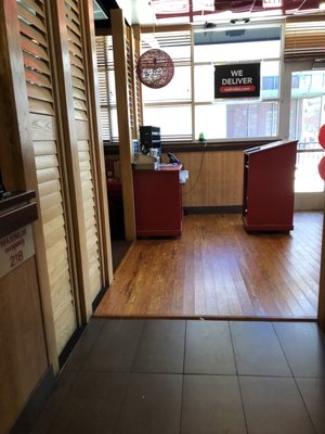 RED ROBIN GOURMET BURGERS AND BREWS - Updated October 2024 - 110 Photos