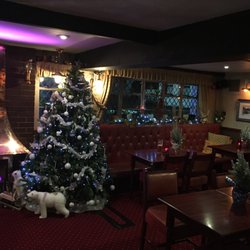Silver Cup - Great traditional English Pub. Food, drinks, atmosphere and service brilliant. Tony, the owner, is an amazing host.