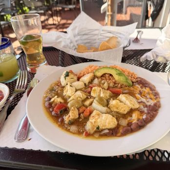 La Playa Azul Cafe - Pescado en Salsa Verde - Mexican Near Me - Santa Barbara, California La Playa Azul Cafe - Pescado en Salsa Verde - Mexican Near Me - Santa Barbara, California