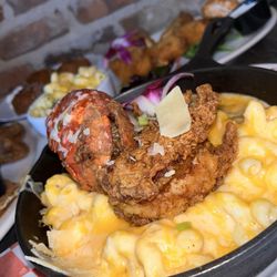 Johnny's World Famous Chicken & Waffles - Lobster tail Mac and cheese