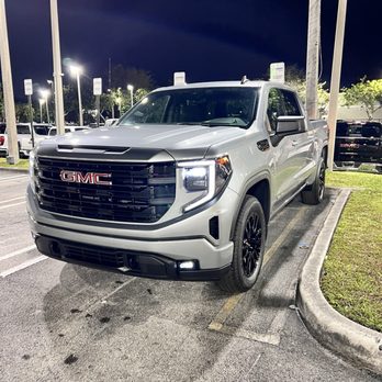 Lorenzo Buick GMC - 2024 GMC Sierra 1500 - Car Dealers Near Me - Miami, Florida Lorenzo Buick GMC - 2024 GMC Sierra 1500 - Car Dealers Near Me - Miami, Florida