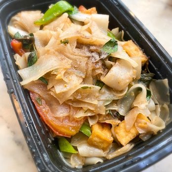 White Elephant - Drunken Noodles. - Thai Near Me - Anaheim, California White Elephant - Drunken Noodles. - Thai Near Me - Anaheim, California