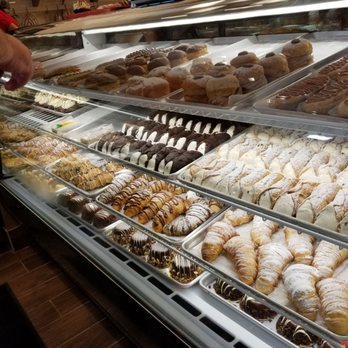 Carlo's Bakery - Pastry Case - Bakeries Near Me - San Antonio, Texas Carlo's Bakery - Pastry Case - Bakeries Near Me - San Antonio, Texas