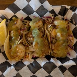 Shrimp tacos w/corn tortillas delish! Shrimp tacos w/corn tortillas delish!