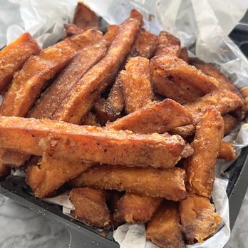 Cafe Curbside - Sweet Potato Fries - Sandwiches Near Me - Capitol Heights, Maryland