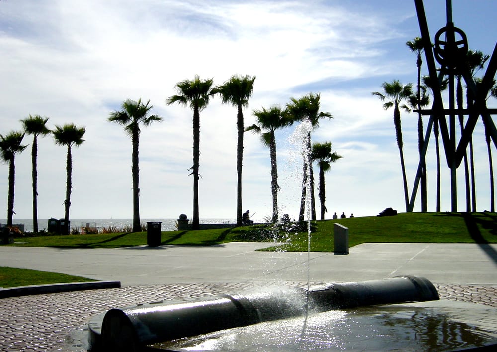 ABBOT KINNEY REAL ESTATE Updated October 2024 11 Photos 1413