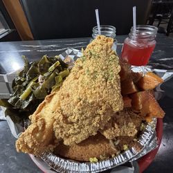 Busby’s Soul Bowls - Fried catfish, sweet potatoes, collard greens. Honey butter cornbread and dirty rice. Koolaid is fire too.