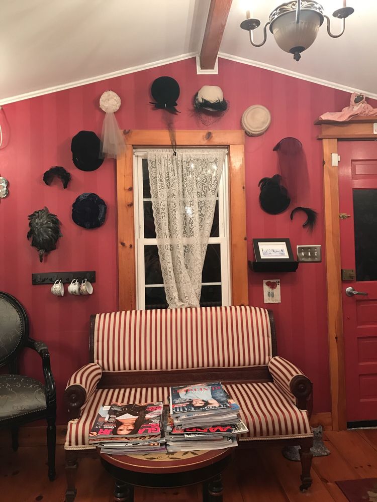 JACQUELINE’S HAIR SALON Updated September 2024 16 N Main St, West