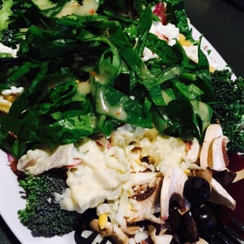 Round Table Pizza - Pizza Near Me - La Cañada Flintridge, California Round Table Pizza - Pizza Near Me - La Cañada Flintridge, California