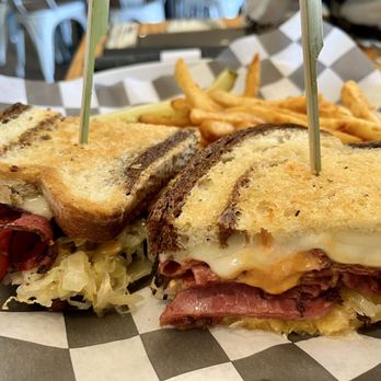 Teleli Golf Club - Pastrami Ruben sandwich with fries - Bars Near Me - Sonora, California Teleli Golf Club - Pastrami Ruben sandwich with fries - Bars Near Me - Sonora, California