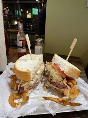 Primanti Bros Restaurant And Bar Moon 8651 University Blvd Coraopolis Pa Restaurants Mapquest