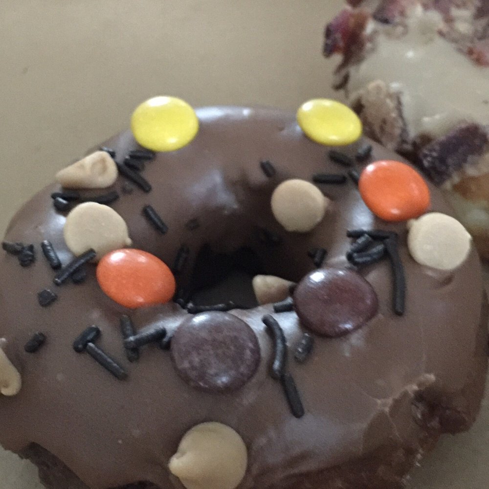 Twisted & Glazed - 24/7 donuts day or night - Acai Bowls Near Me - Paso Robles, California Twisted & Glazed - 24/7 donuts day or night - Acai Bowls Near Me - Paso Robles, California