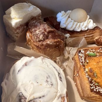 Peach & Pine - Box of vegan sweet and savory pastries. Sorry I ate half of the middle giant sugar bun. SO GOOD! - Vegan Near Me - St. James, New York Peach & Pine - Box of vegan sweet and savory pastries. Sorry I ate half of the middle giant sugar bun. SO GOOD! - Vegan Near Me - St. James, New York