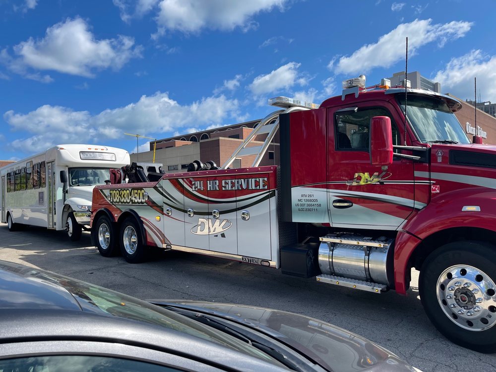 DMK EXPRESS 6601 S Menard Ave, Bedford Park, Illinois Commercial