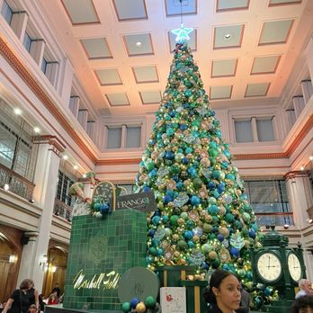 The Marshall Field's Walnut Room - American Near Me - Chicago, Illinois The Marshall Field's Walnut Room - American Near Me - Chicago, Illinois