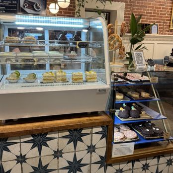 Perets Dessert & Coffee Bar - Dessert case - Desserts Near Me - Oklahoma City, Oklahoma