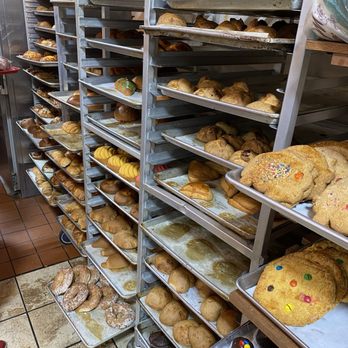 Panaderia Ecuatoriana - Inside - Latin American Near Me - Minneapolis, Minnesota